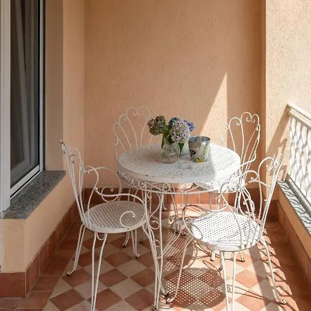 Maison Cecile Appartamento In Villa. Host Marianna Aglie Exterior photo